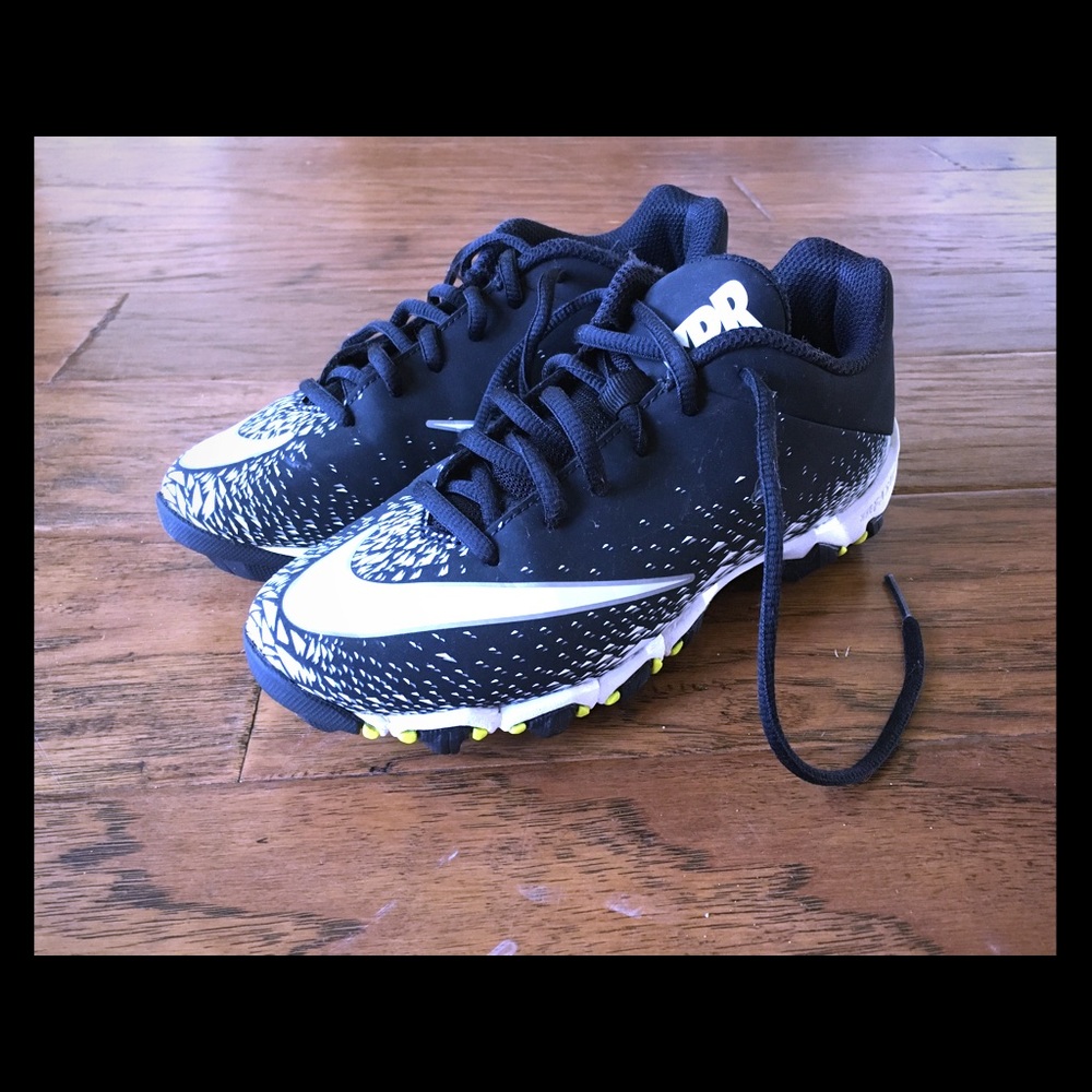 Nike Fastflex Youth baseball cleats